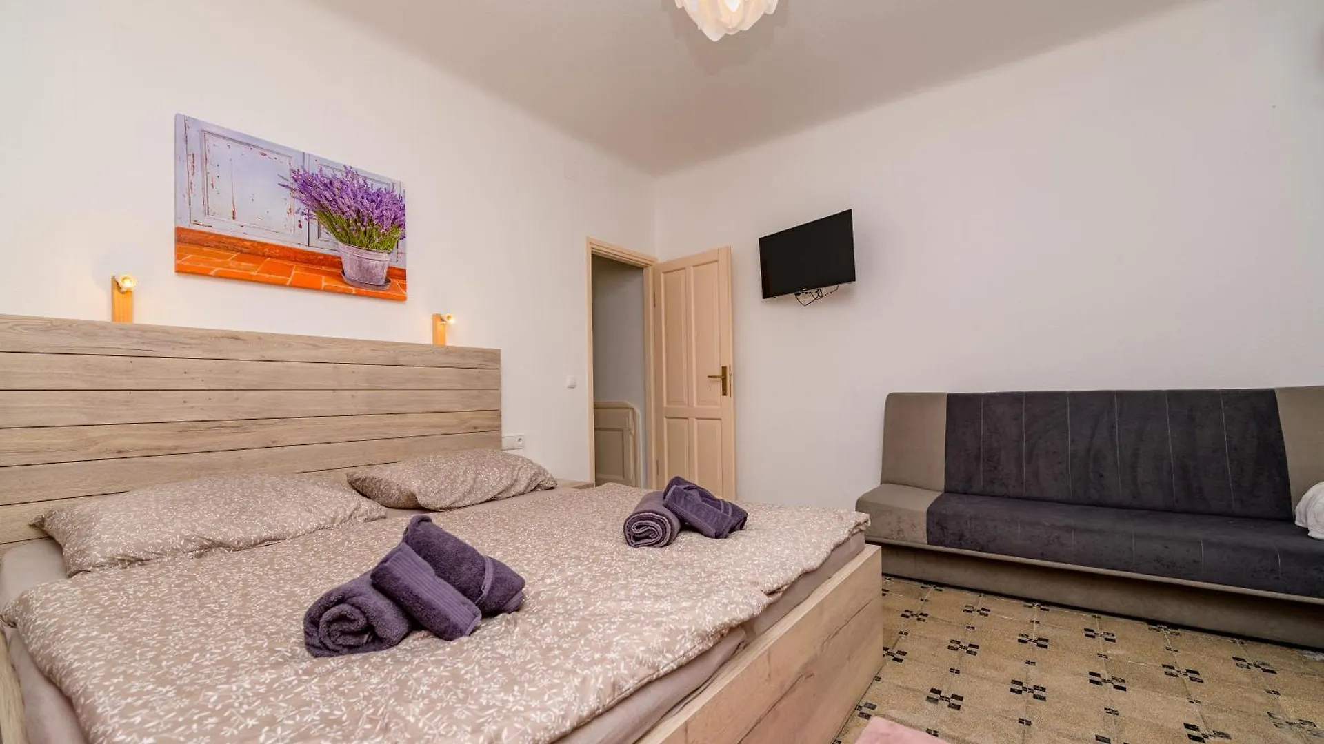 Holiday House Nerezine